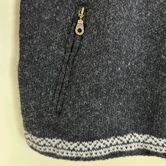 NORSK WEAR 100% Wool Traditional Pattern 1/4 Zip w/Zip Pockets & Fleece Collar - Picture 9 of 12